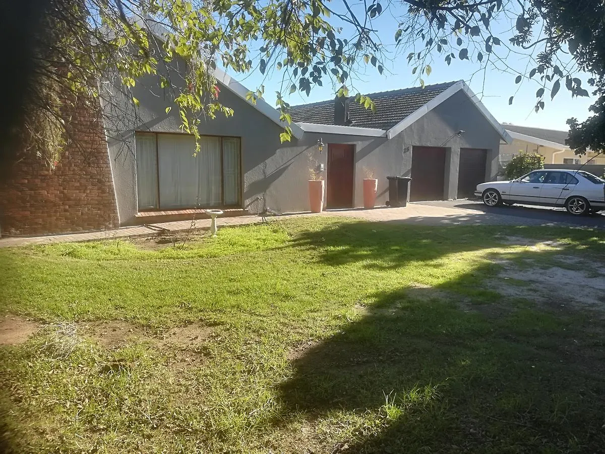 Hotel Mr.B House Kraaifontein