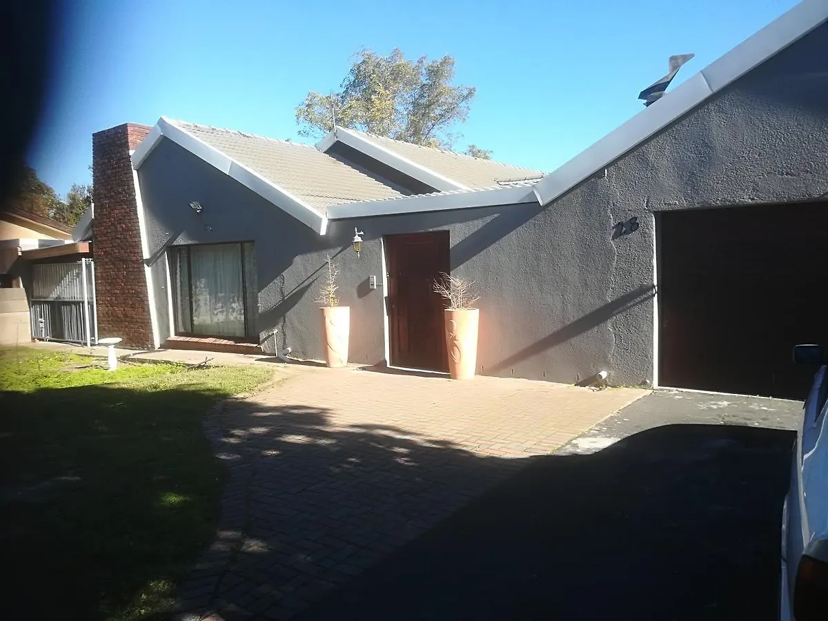 Mr.B House Hotel Kraaifontein South Africa